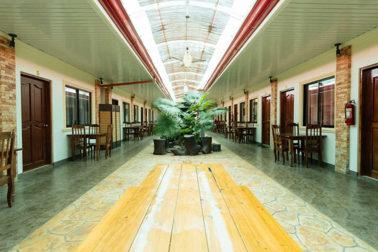 Reddoorz Premium Near Pristine Beach 公主港 外观 照片