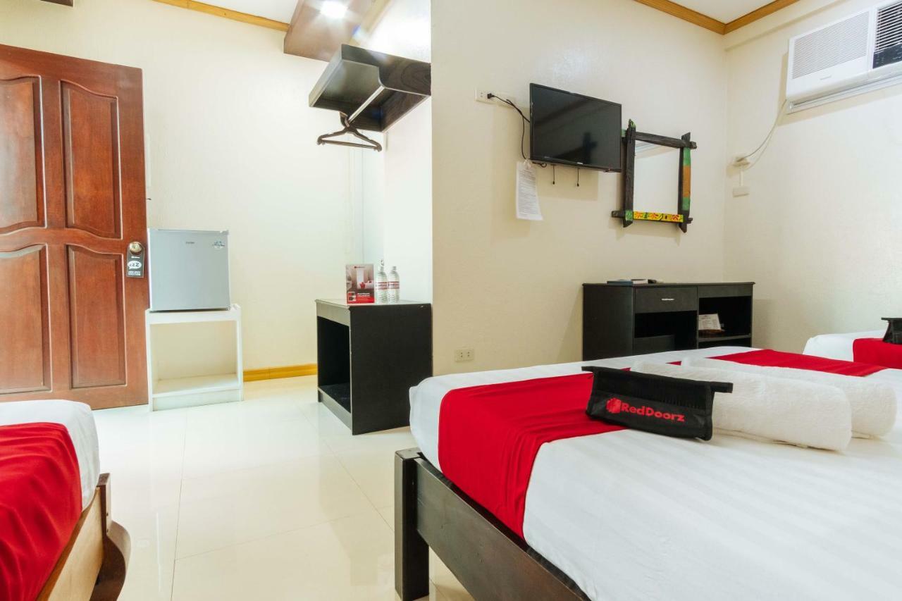 Reddoorz Premium Near Pristine Beach 公主港 外观 照片