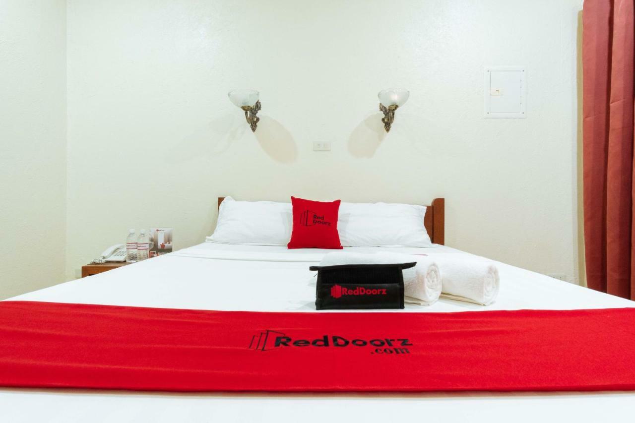 Reddoorz Premium Near Pristine Beach 公主港 外观 照片