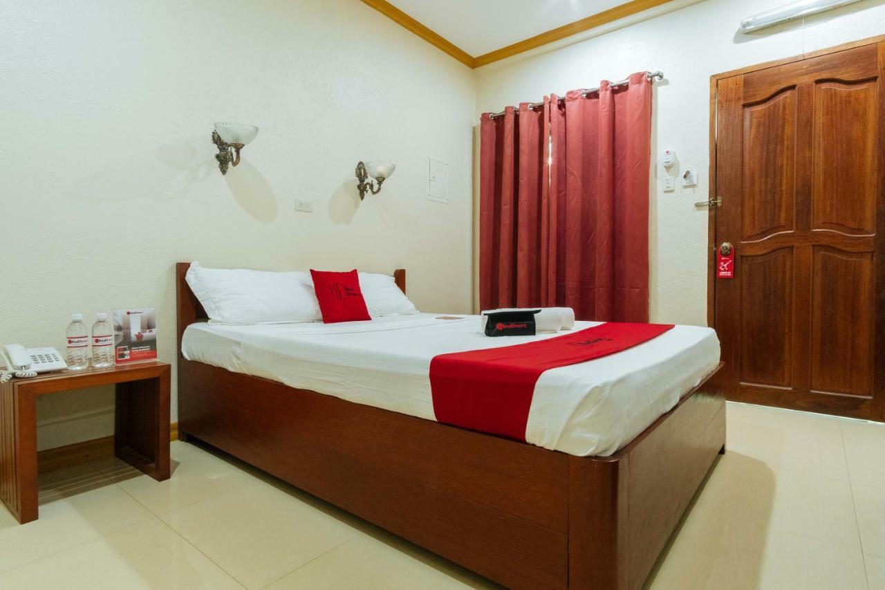 Reddoorz Premium Near Pristine Beach 公主港 外观 照片