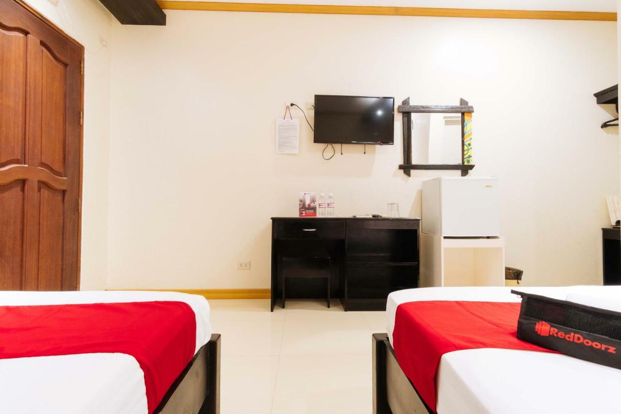 Reddoorz Premium Near Pristine Beach 公主港 外观 照片